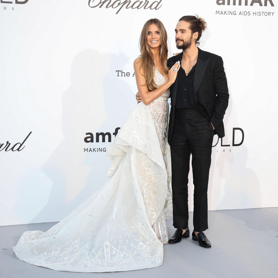 <p>Braut und Bräutigam? Was wurde nicht über den Cannes-Auftritt von Heidi Klum und Tom Kaulitz spekuliert. Das Traumpaar machte seine Liebe 2018 bei der amfAR Gala offiziell und verzauberte mit verliebten Blicken. Und zugegeben: Heidis spektakuläre Zuhair-Murad-Robe in Weiß hätte locker als Brautkleid durchgehen können. Ein Traum!</p> 