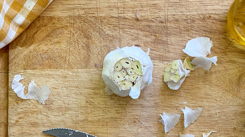 end cut off of garlic