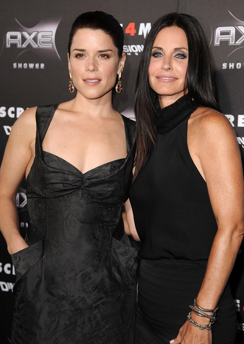 Neve Campbell and Courteney Cox attends the "Scre4m" Los Angeles Premiere at Grauman's Chinese Theatre on April 11, 2011 in Hollywood, California. (Photo by Steve Granitz/WireImage)