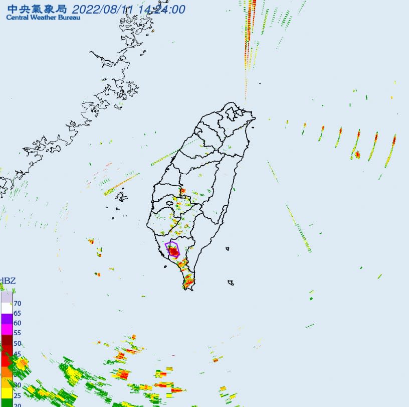 高屏地區要注意大雷雨。   圖：翻攝自中央氣象局網站