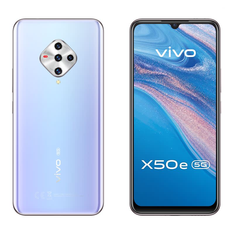 vivo X50e共有兩色，圖為水鏡（圖／vivo提供）
