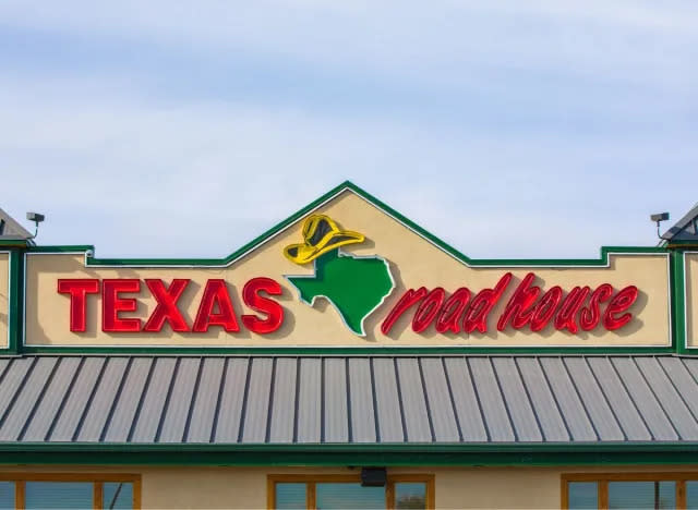 Texas Roadhouse sign