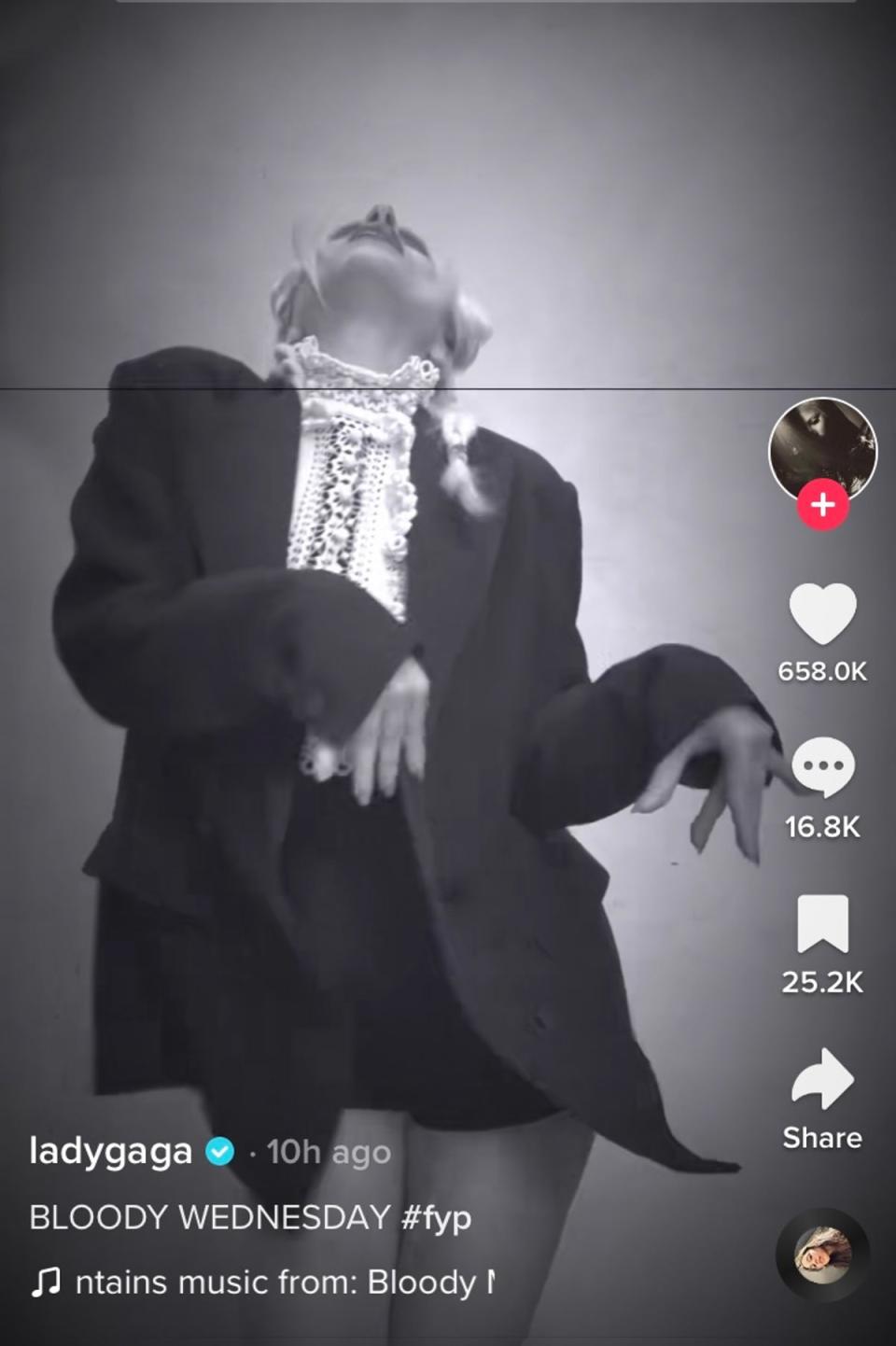 Gaga goes all out Wednesday Addams (tiktok)