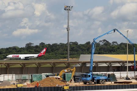 A passenger aircraft of TAM Airlines departs from Manaus airport in Manaus June 2, 2014.REUTERS/Bruno Kelly