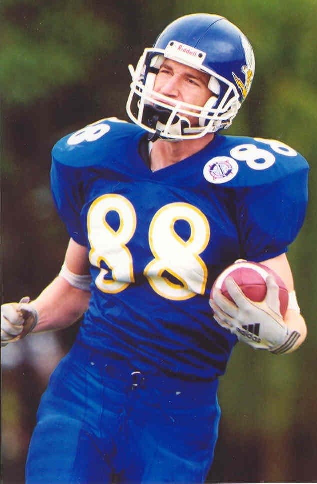 Bentley College's Dallas Mall broke in with a bang as a freshman in 2001, catching 24 touchdown passes to break the NCAA freshman record formerly held by future NFL Hall of Famer Randy Moss.