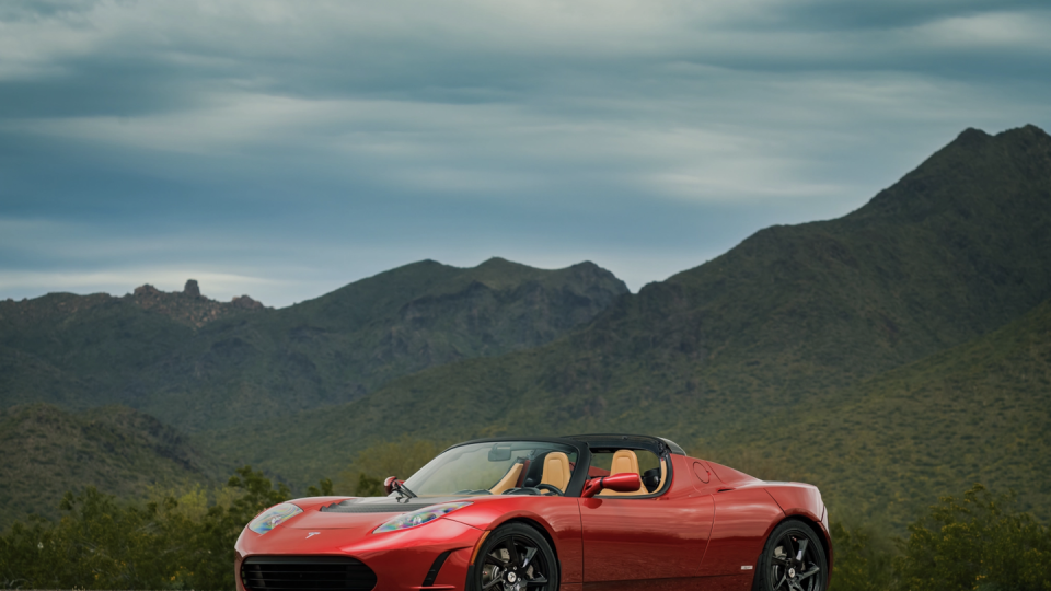 2011 tesla roadster