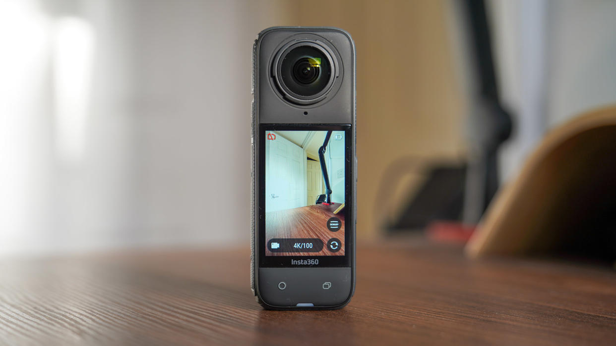  Insta360 X4 review. 