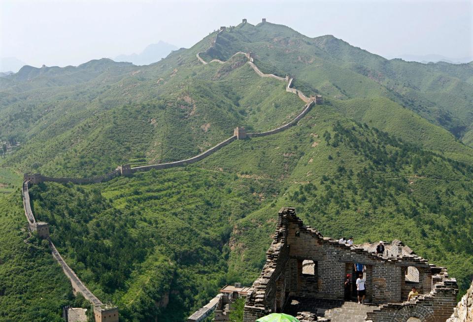 A dilapidated section of the wall at Simatai (Getty)