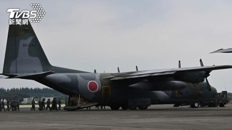 日本曾派出軍機撤僑，然而卻遇機場爆炸暫停任務。（圖／達志影像美聯社）