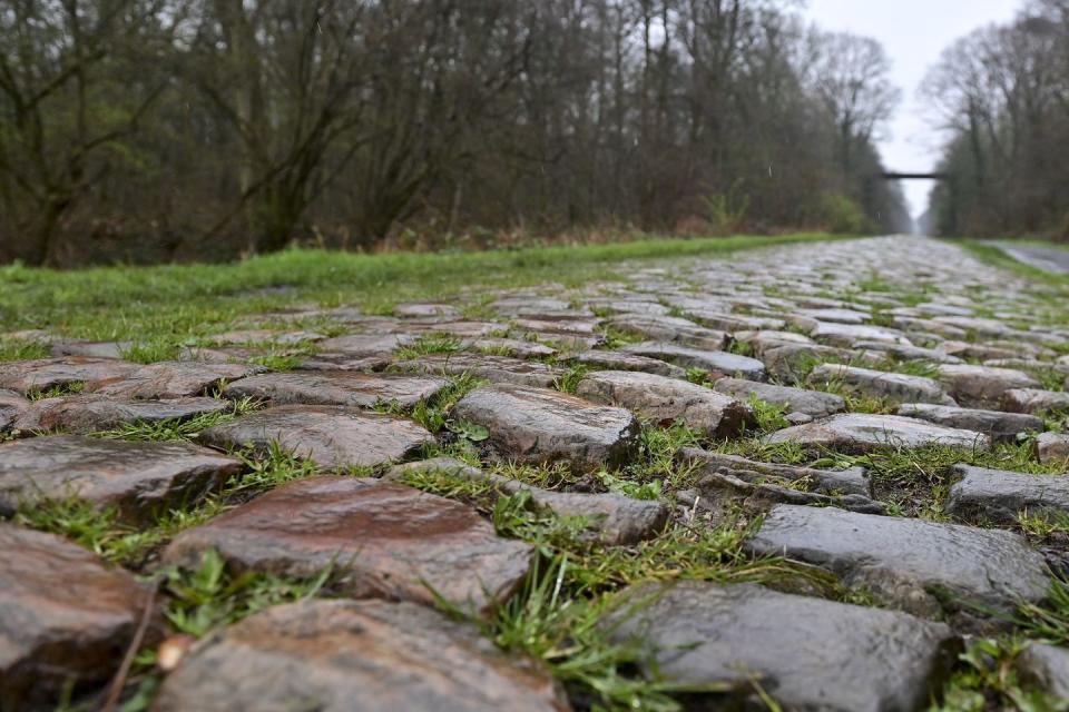 cycling paris roubaix preparations thursday