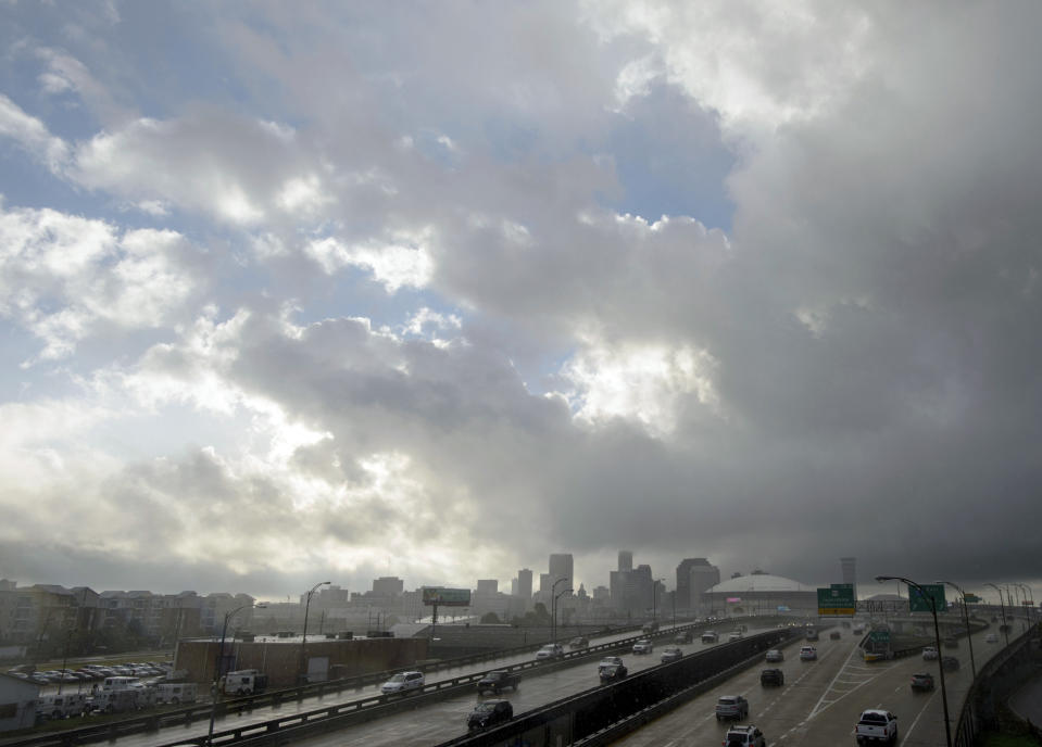 Sheets of rain and heavy clouds move into the city ahead of the landfall of Tropical Storm Gordon in New Orleans, La. Tuesday, Sept. 4, 2018. (Matthew Hinton /The Advocate via AP)