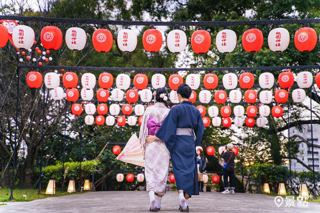 全台最日跨年夜紅白燈籠海美拍！108鐘聲跨年迎元旦神社除夜初詣