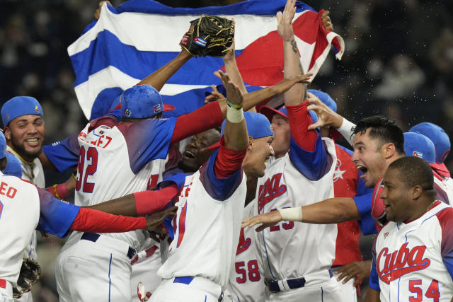 Mets' Edwin Díaz hurts his knee during Puerto Rico WBC victory