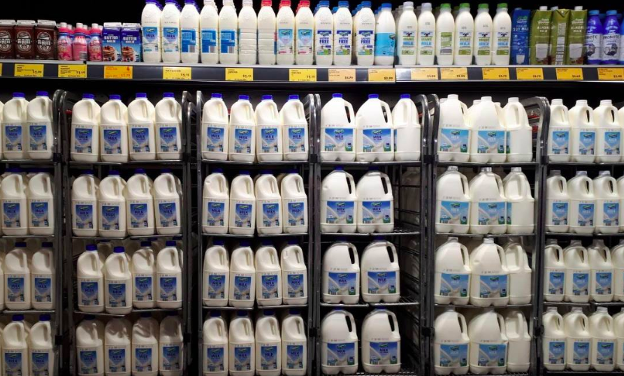 Aldi has joined Woolworths and Coles in increasing the price of its milk. Source: Aldi