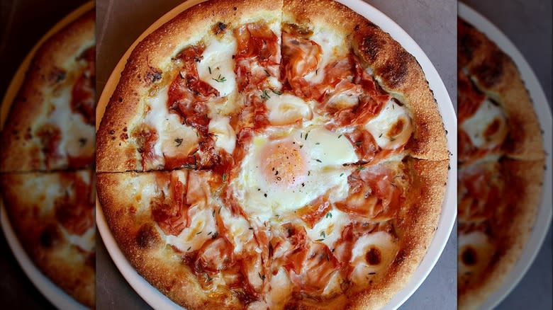 Pizza with egg