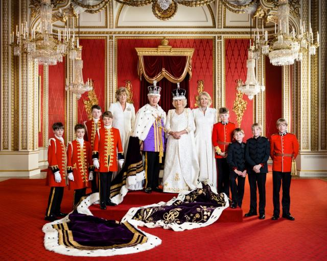 King releases coronation portrait with heirs Prince William and Prince