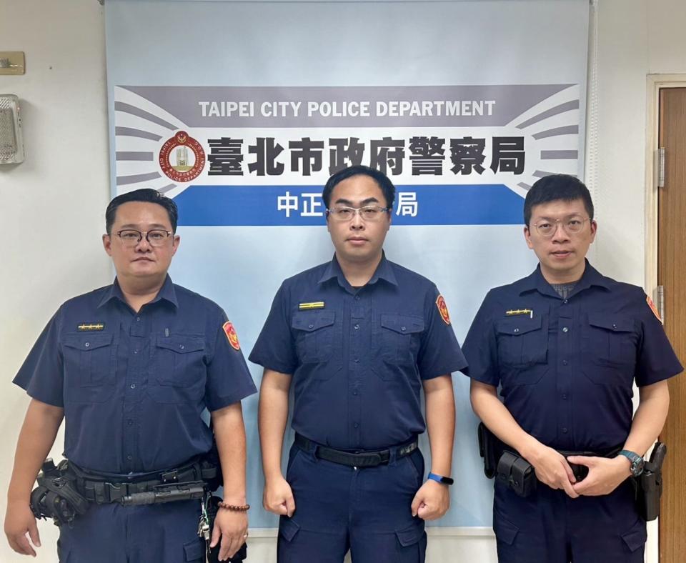 泉州街派出所警員陳柏宏(左)所長陳薪(中)警員王耀緯(右)。（圖/記者 張泓笙翻攝）