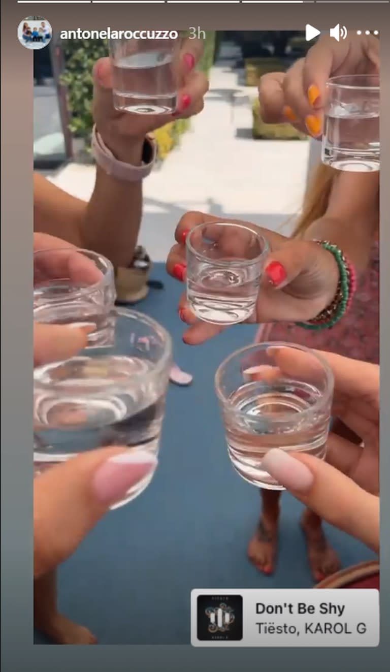 La empresaria celebró con sus amigas el regreso a la ciudad de Barcelona