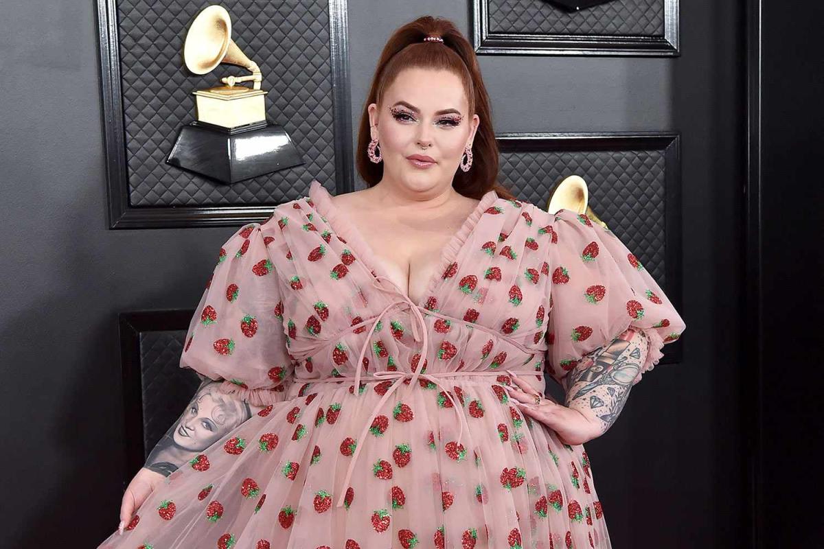 Tess Holliday Responds to 'Fatphobic' Messages, Says Her Mental Health Is 'Fragile': 'I’m Really Doing My Best'