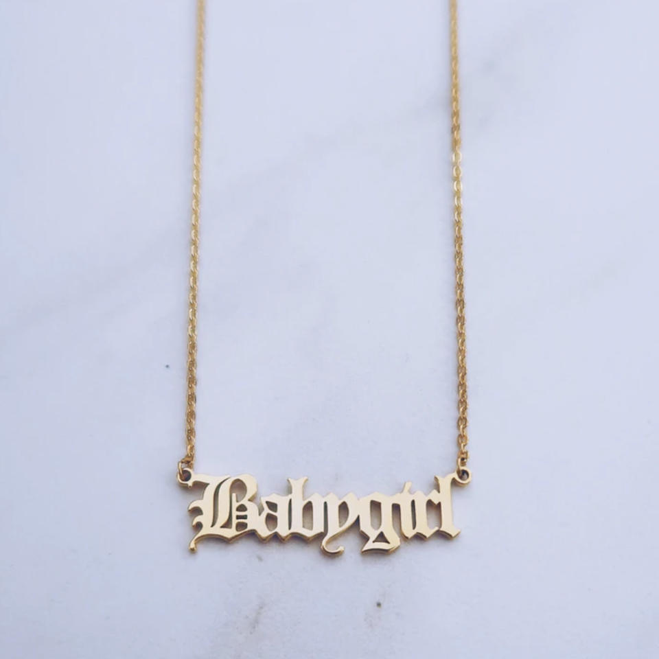 Ten Wilde Old English Nameplate Necklace