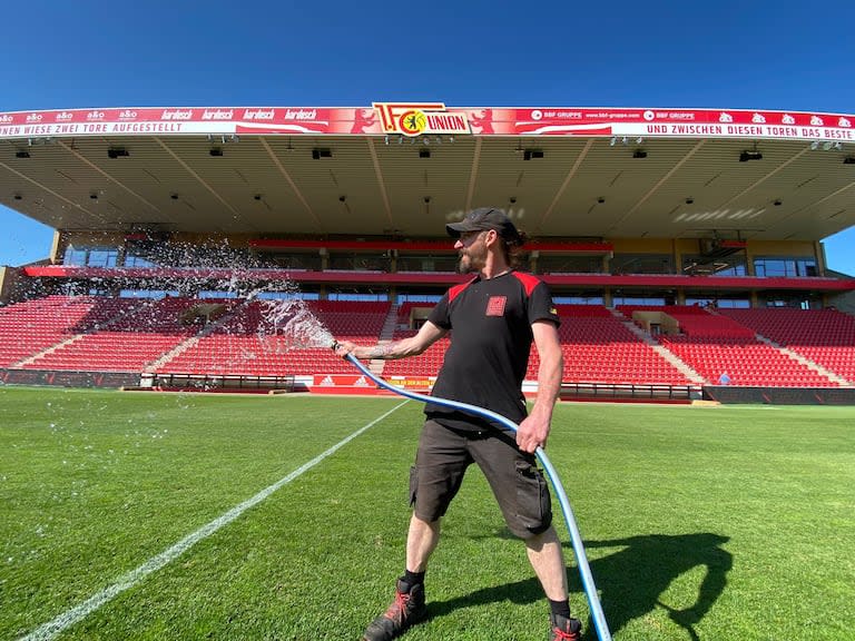 Alejandro Cañabate disfruta de sus días como canchero del equipo alemán