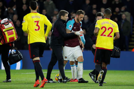 Soccer Football - Premier League - Watford vs West Ham United - Vicarage Road, Watford, Britain - November 19, 2017 West Ham United's Marko Arnautovic goes off after sustaining an injury REUTERS/Eddie Keogh