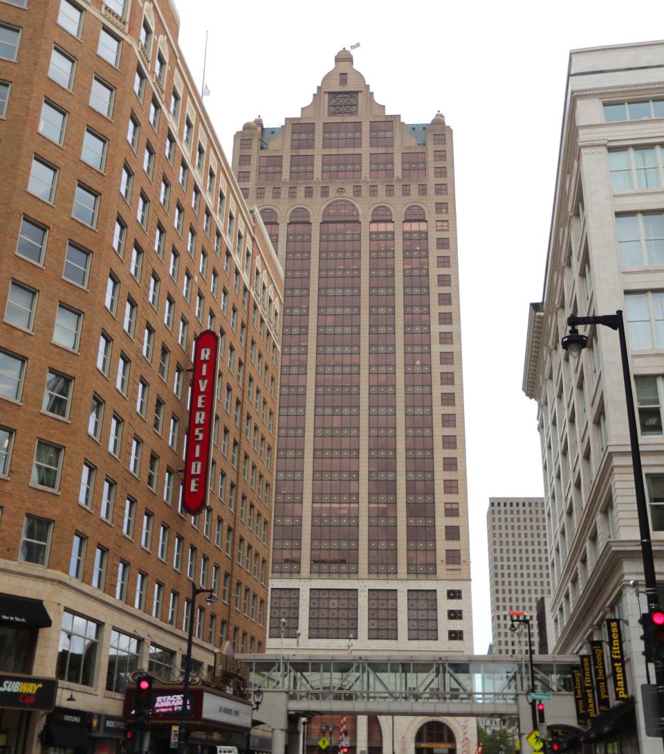 The 35-story 100 East office tower could be converted into roughly 350 apartments by 2026.