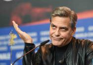 <p>Clooney ist zwar im echten Leben ein bodenständiger Typ. Wie man sieht, kann der werte Herr aber auch manchmal die Diva raushängen lassen.<br></p>