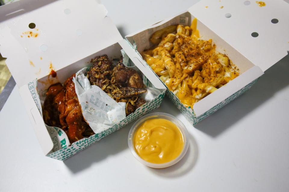 wingstop atomic - atomic combo