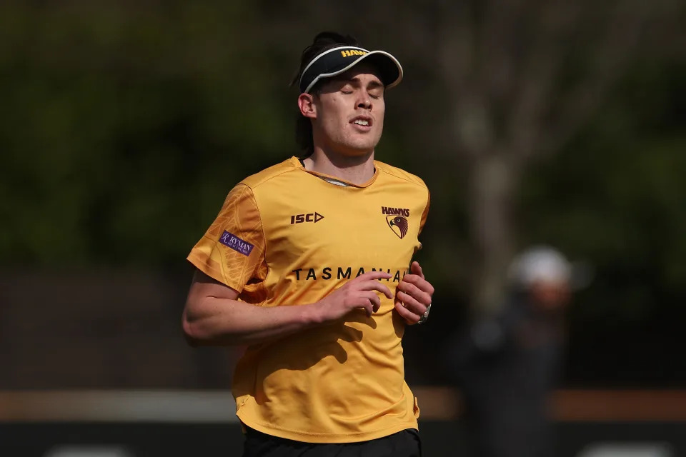 MELBOURNE, AUSTRALIA - SEPTEMBER 04: Will Day of the Hawks in action during a Hawthorn Hawks AFL training session at Waverley Park on September 04, 2024 in Melbourne, Australia. (Photo by Daniel Pockett/Getty Images)