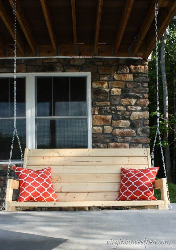 Stylish DIY Porch Swings for Outdoor Relaxation