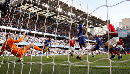 Premier League - Chelsea v Manchester United - Stamford Bridge, London, Britain - October 20, 2018 Chelsea's Ross Barkley scores their second goal past Manchester United's David de Gea Action Images via Reuters/Andrew Couldridge