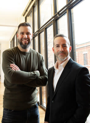 From left to right, Étienne Plourde, WeCook co-founder and Vice-Chairman of the Board, and Michel Gagné, newly appointed President and CEO of WeCook (CNW Group/WeCook)