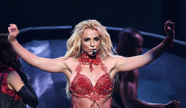 Britney Spears' boob pops out on stage in live wardrobe