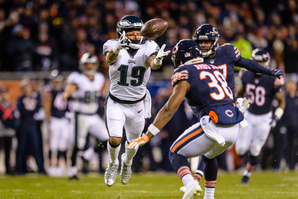 <p>Philadelphia Eagles wide receiver Golden Tate (19) makes a catch in the 2nd quarter during an NFL NFC Wild Card football game between the Philadelphia Eagles and the Chicago Bears on January 06, 2019, at Soldier Field in Chicago, IL. (Photo by Daniel Bartel/Icon Sportswire) </p>