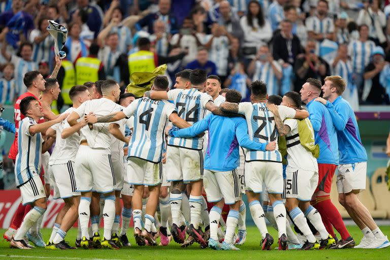 La selección argentina enfrentará en las semifinales a Croacia, que eliminó a Brasil por penales