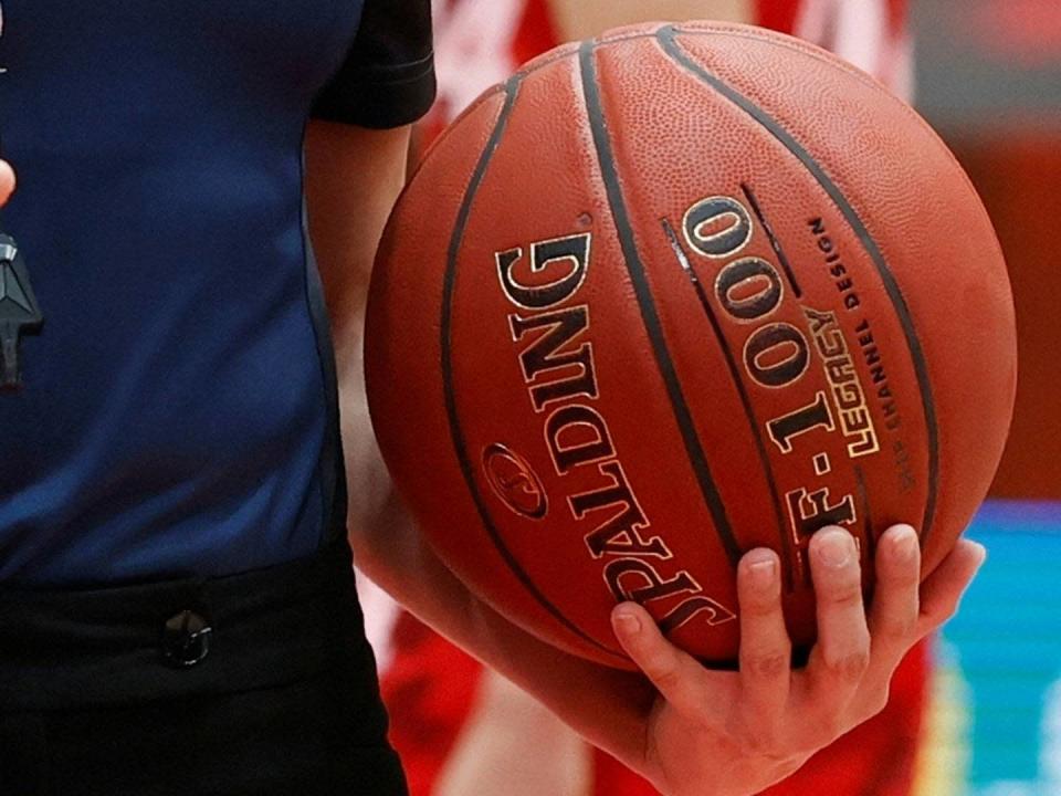 Basketball-Schiedsrichter Barth wegen Bart diskriminiert