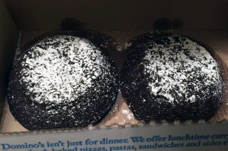 Chocolate Lava Crunch Cakes, Domino's