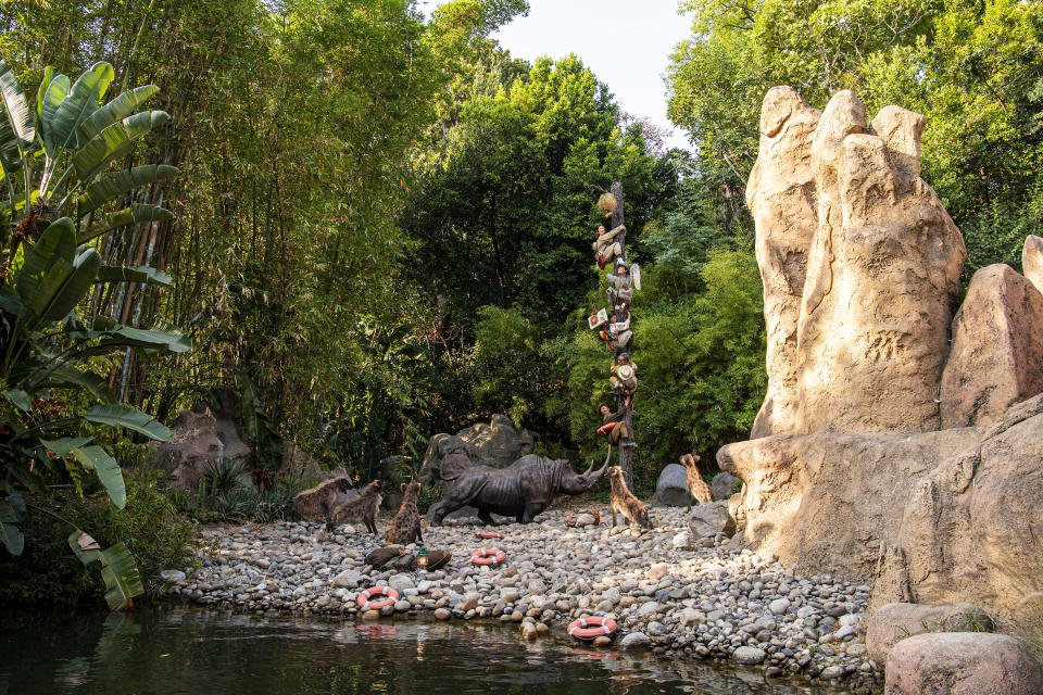 The new "trapped safari" scene at Disneyland Park's reopened Jungle Cruise<span class="copyright">Disneyland Resort/Christian Thompson—©2021 Disney Enterprises, Inc. All Rights Reserved.</span>