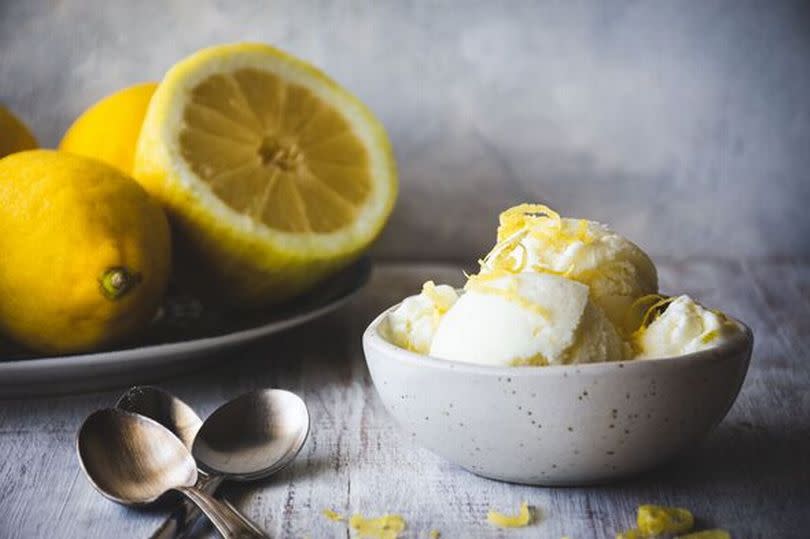 Lemon ice cream