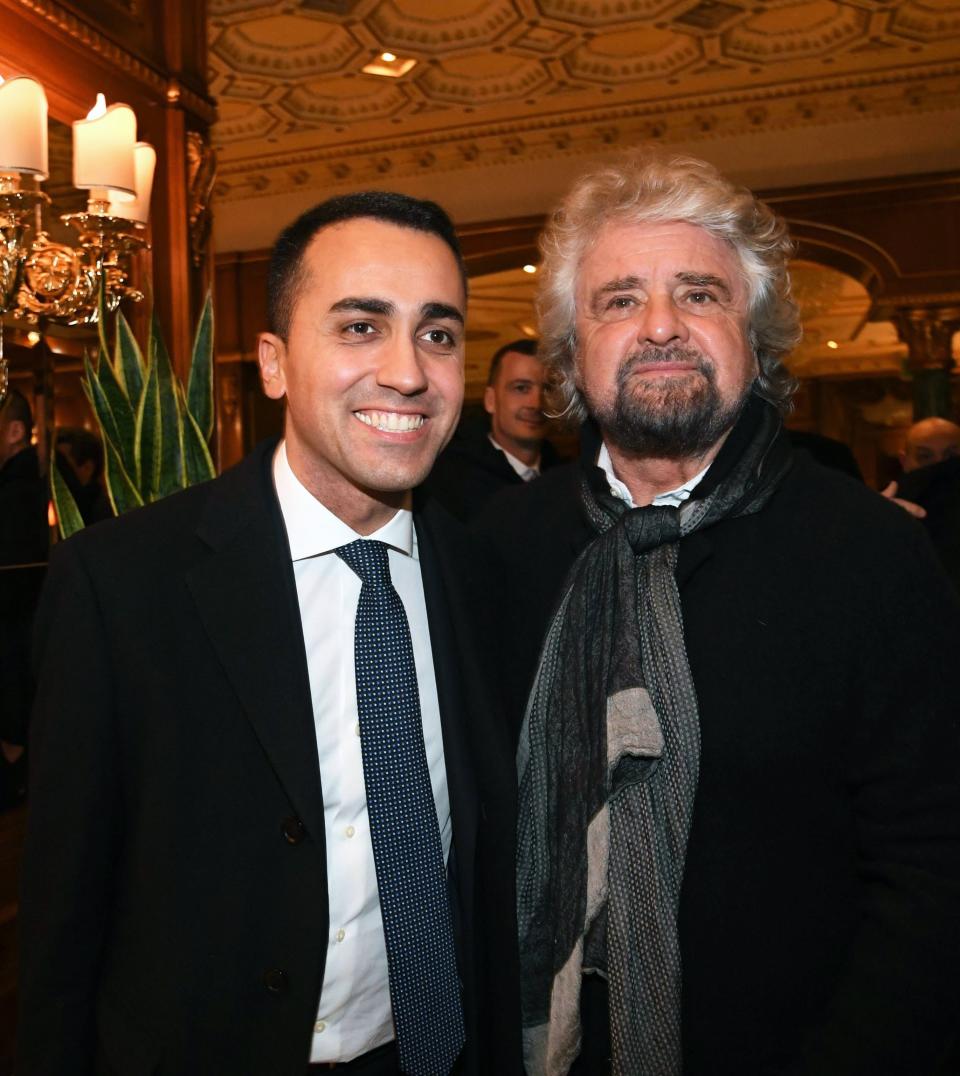 “Fünf Sterne”-Gründer Beppe Grillo (r.) mit Luigi Di Maio, Abgeordneter für die Partei. (Bild: Getty Images)