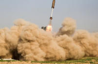 Rapid Response forces members fire a missile during a battle with Islamic State's militants south west Mosul, Iraq February 24, 2017. REUTERS/Zohra Bensemra