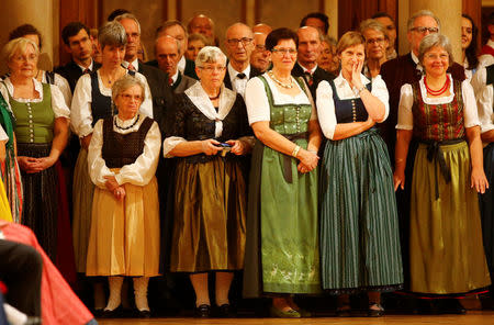 Guests wait for the opening of the traditional Kathreintanz in Vienna, Austria, November 26, 2016. Picture taken November 26, 2016. REUTERS/Leonhard Foeger