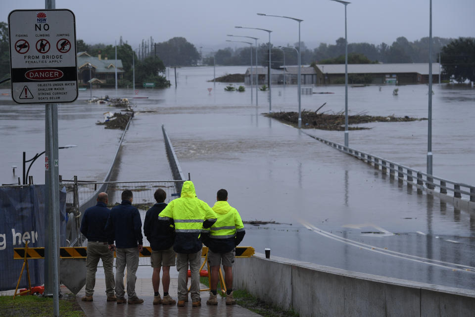 The New Windsor Bridge, which was touted for its ability to withstand flooding, is submerged on floodwaters at Windsor. Source: AAP