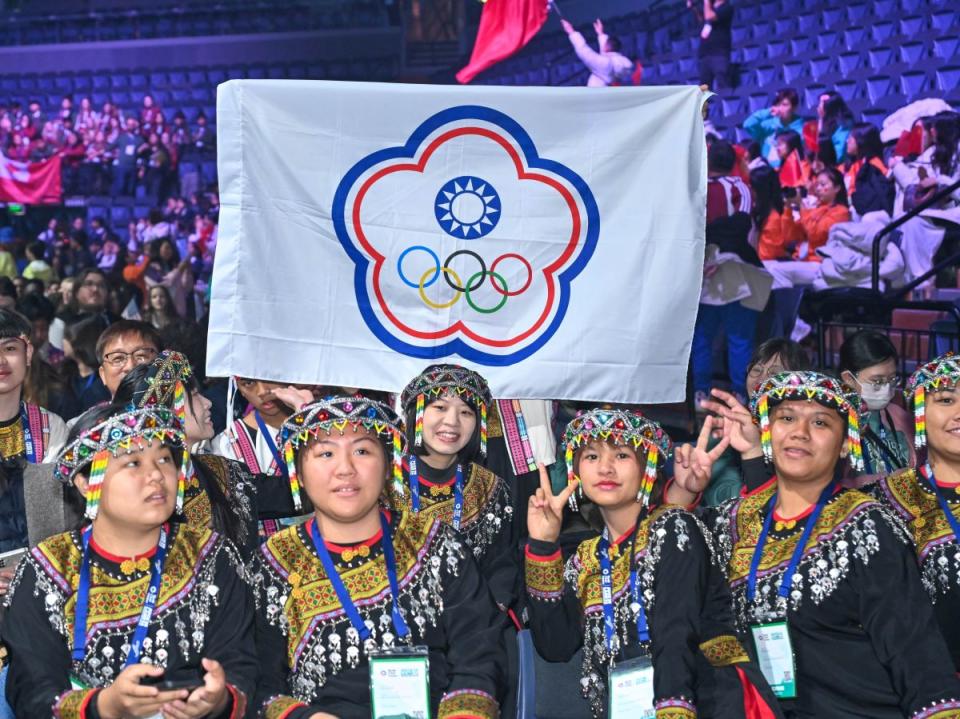 高雄市寶來國中合唱團前往紐西蘭參加第13屆世界合唱大賽。（圖：高雄市教育局提供）