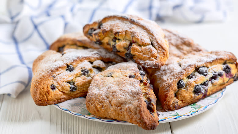 blueberry scones