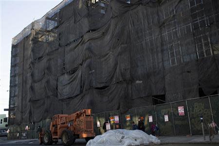 A condominium building is under construction in the Mission District in San Francisco, California December 9, 2013. REUTERS/Stephen Lam