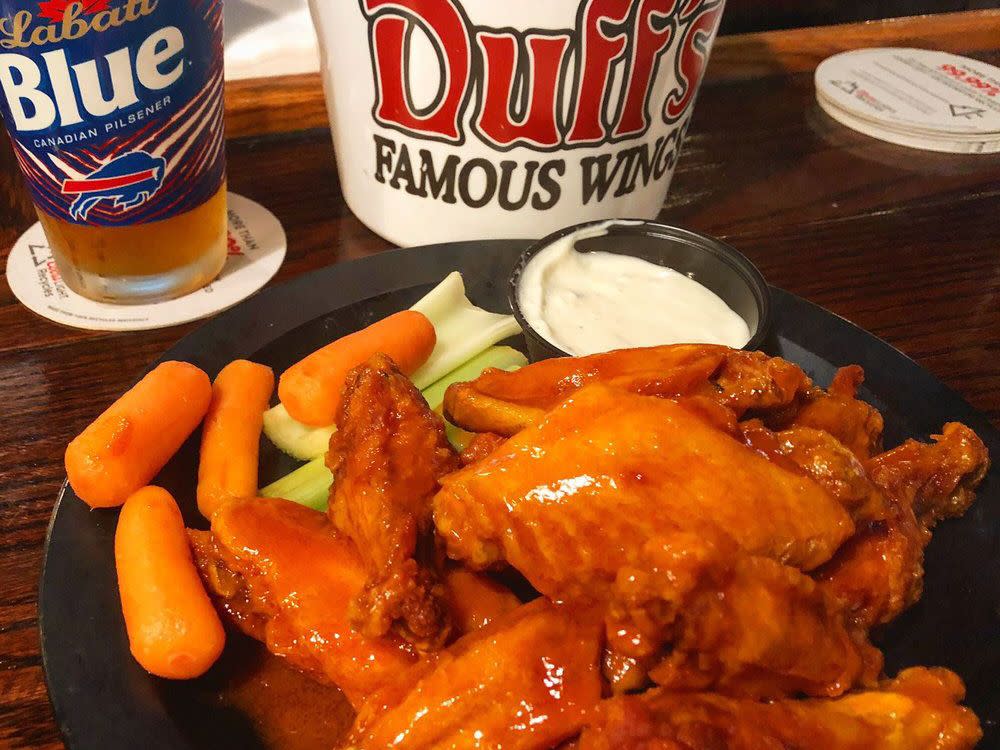 New York: Duff's Famous Wings