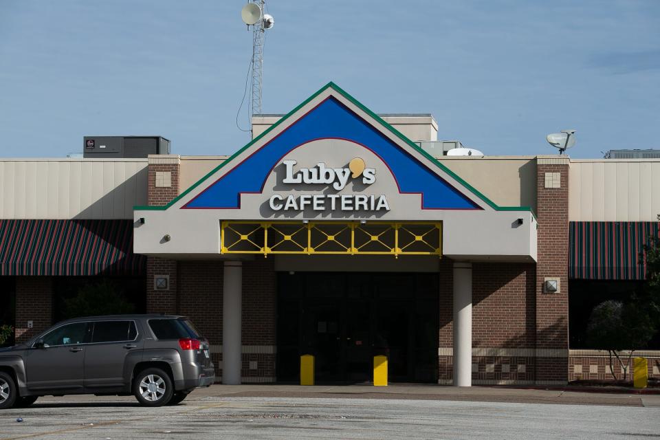 Luby's Cafeteria, a buffet-style chain restaurant, is located at 5730 Saratoga Blvd. in Corpus Christi, Texas.