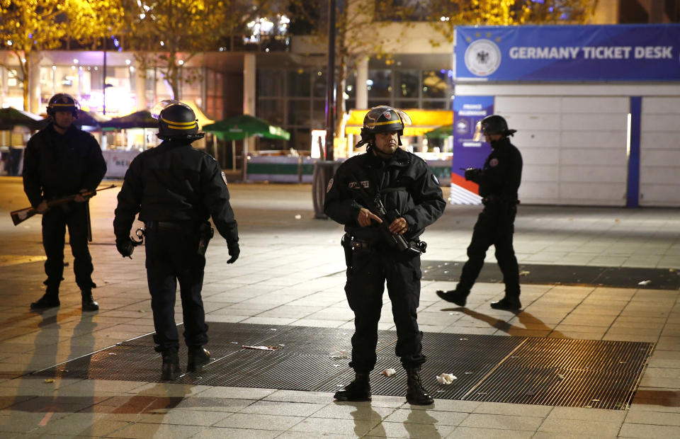 paris shooting police